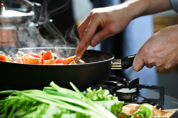 How to Choose a Knife Based on Someone’s Cooking Style