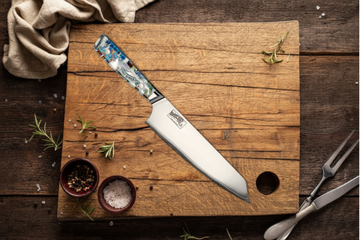 A Knife That Feels Heavy vs Light: Which One’s Right for You?